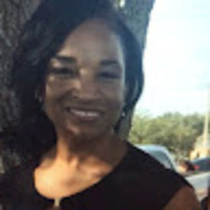 Meet your Posher, Yvette